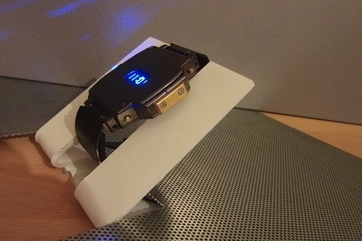 It's not a chunky watch, it's a compact electrothermal cannon