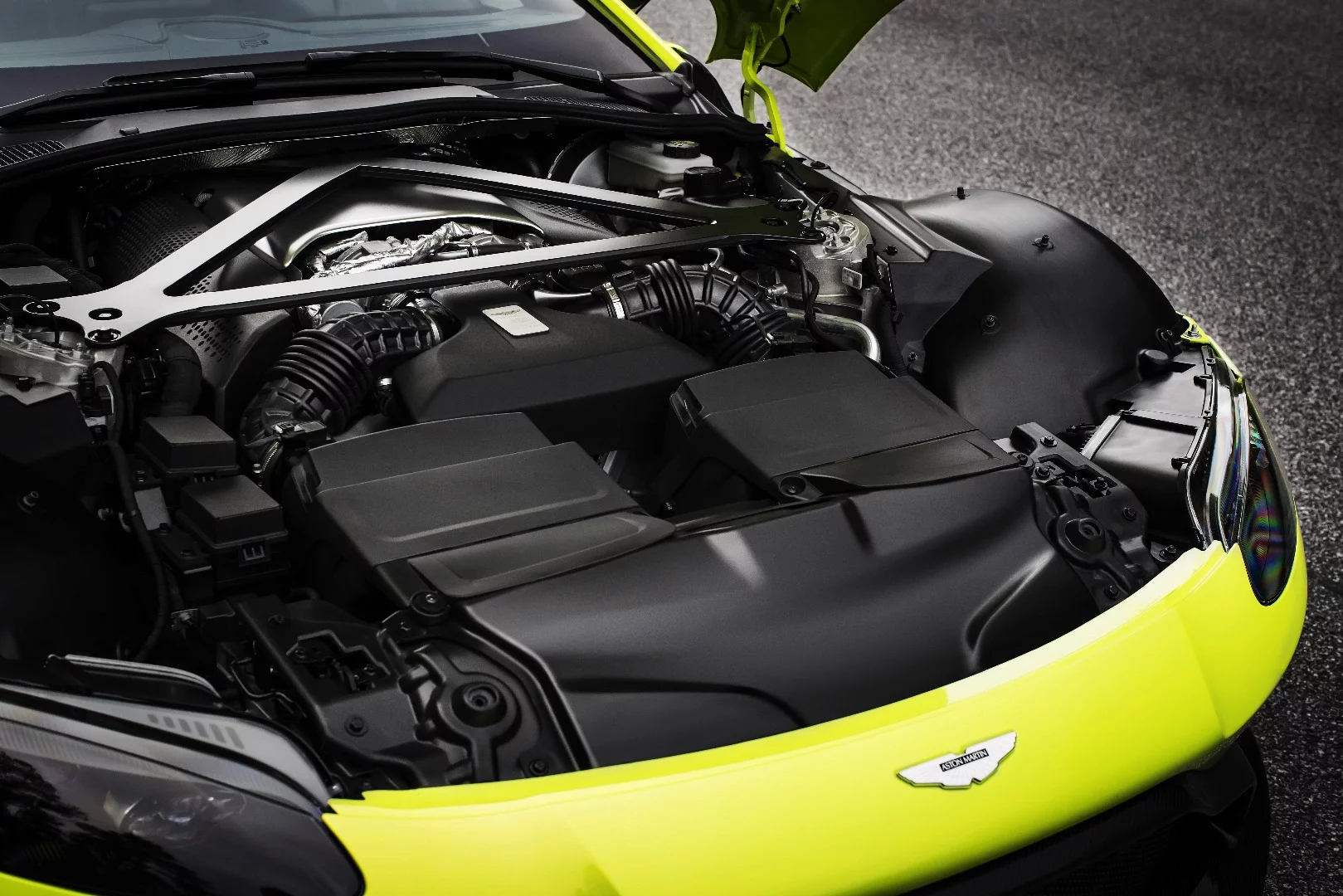 2018 Aston Martin Vantage: 4-liter AMG twin turbo V8