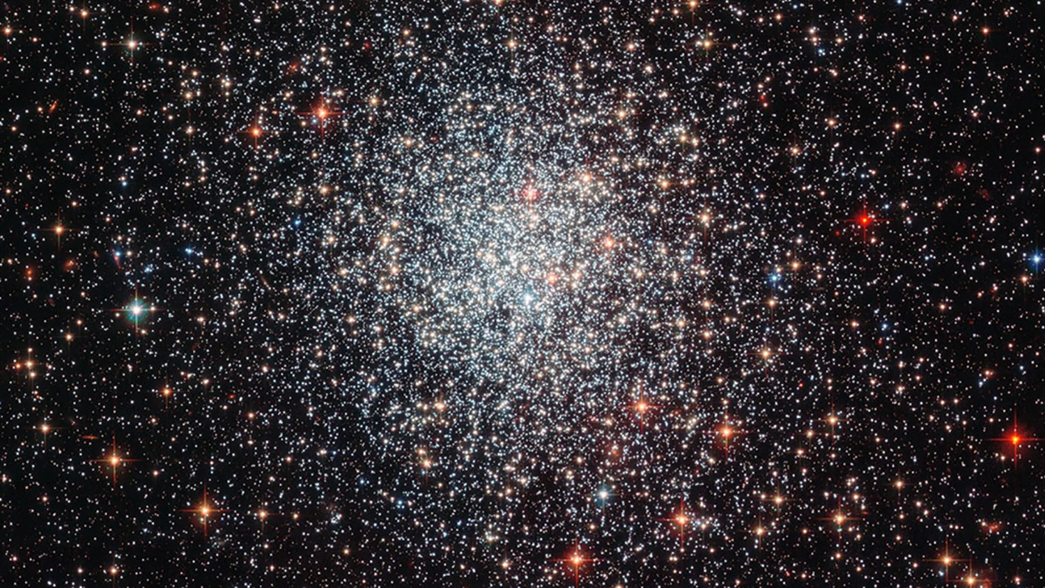 With current methods, it's much easier to determine the ages of stars in clusters, such as NGC 1783, as pictured here by the Hubble Space Telescope