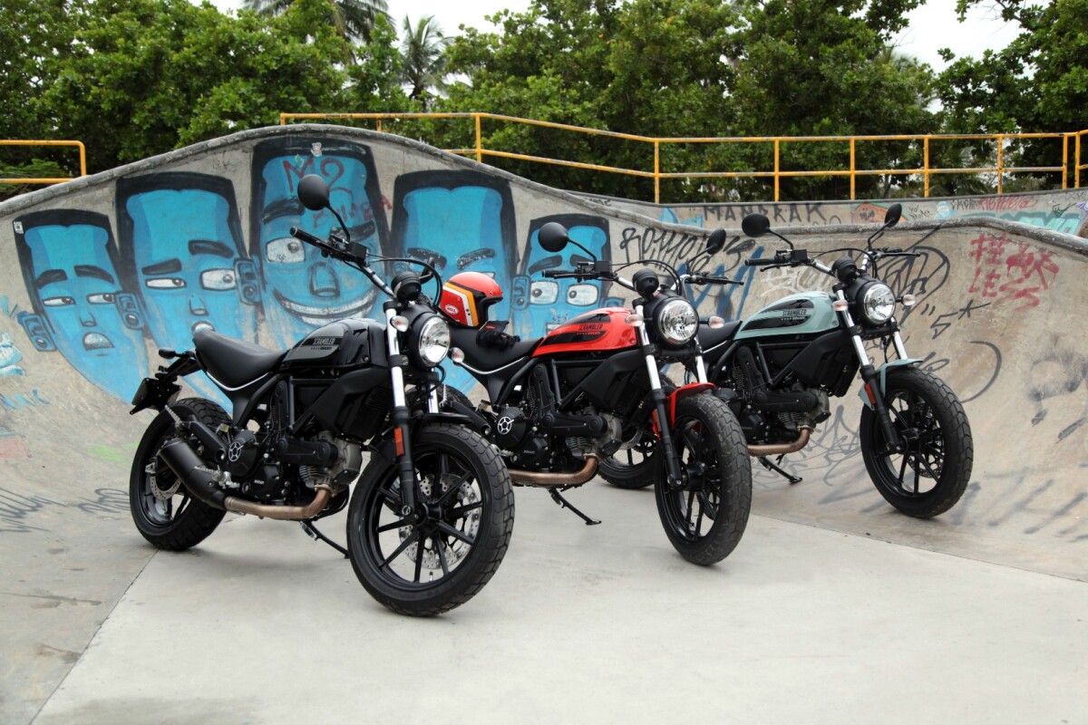 The Ducati Scrambler Sixty2 is offered in three colors