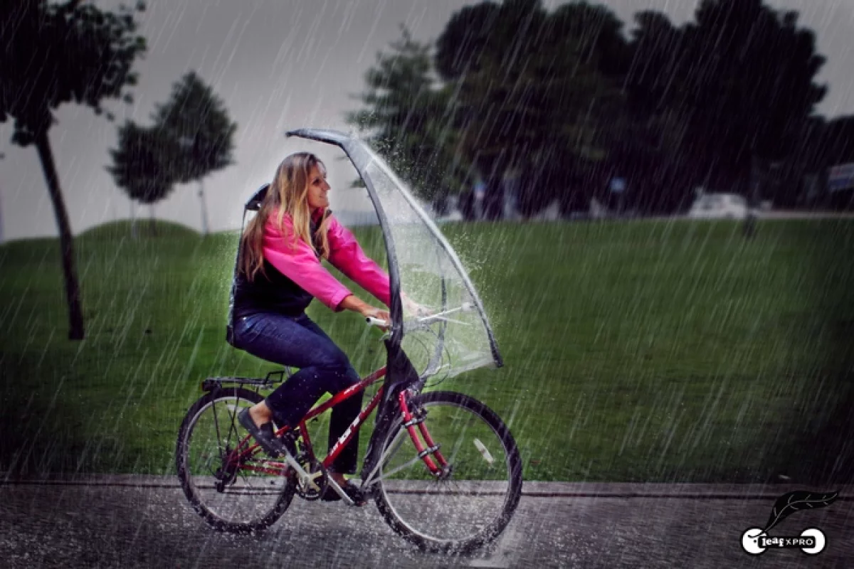 The LeafxPro aims to keep cyclists dry in a downpour