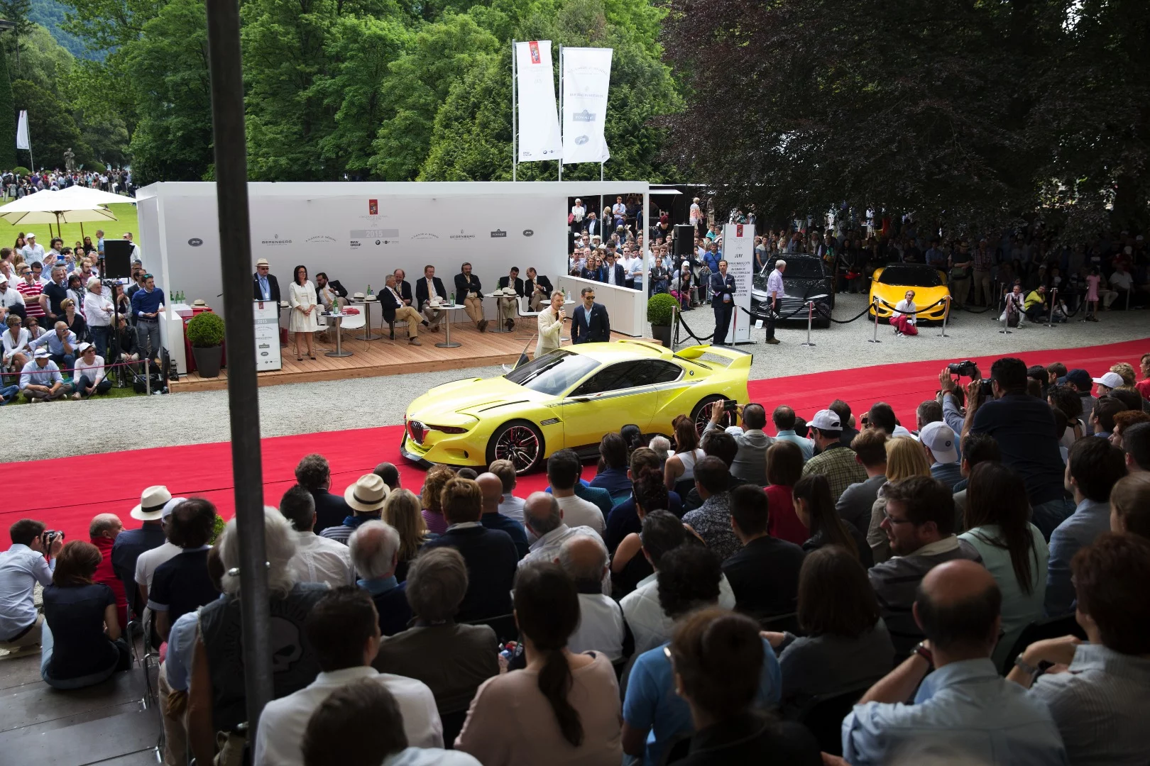 BMW has taken the wraps off a tribute to its legendary 3.0 CSL at the Concorso d’Eleganza Villa d’Este. The 3.0 CSL Hommage is an attempt to recreate the magic of the classic coupe using modern lightweight materials and some very un-1970s technology and styling.