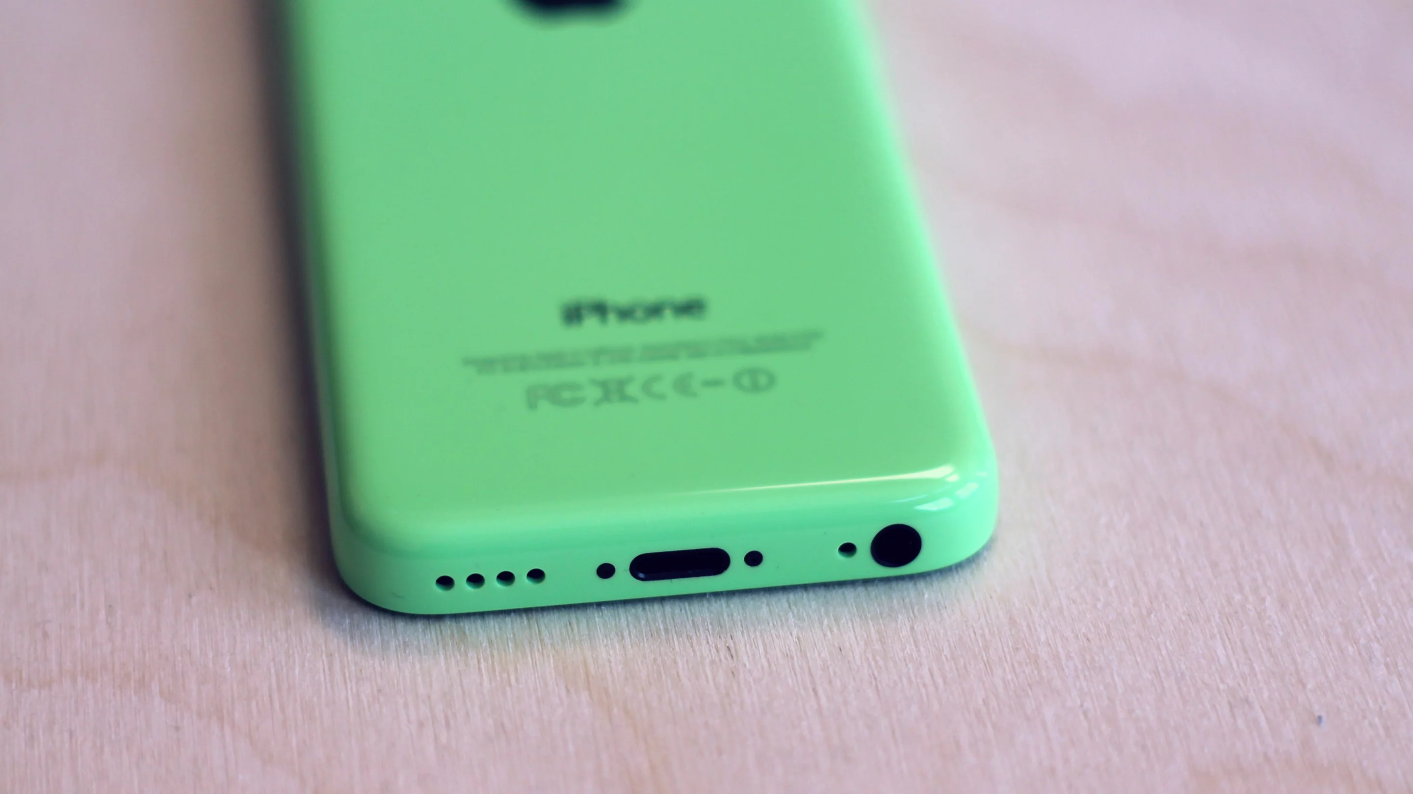 The 5c's body is similar to a thinner, more colorful version of the old iPhone 3GS