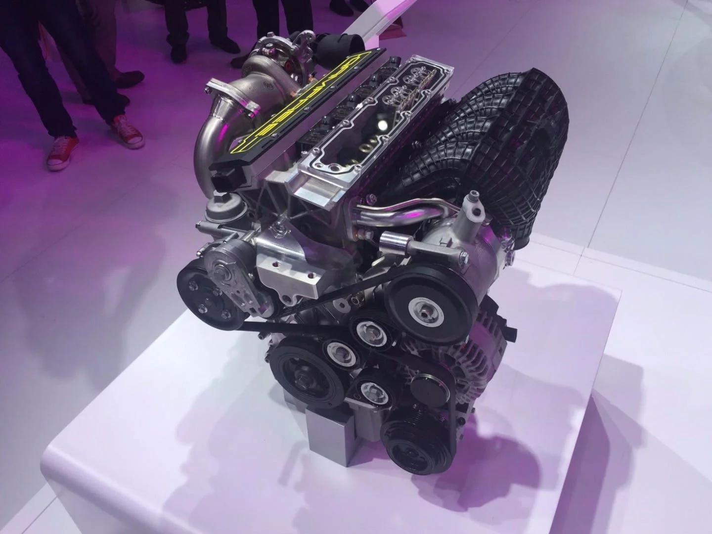 The camshaft free engine on show in Guangzhou