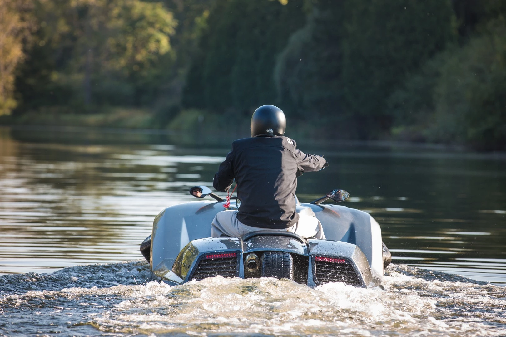 Gibbs Triski: rear wheel tucks up beside the exhaust when you hit the water