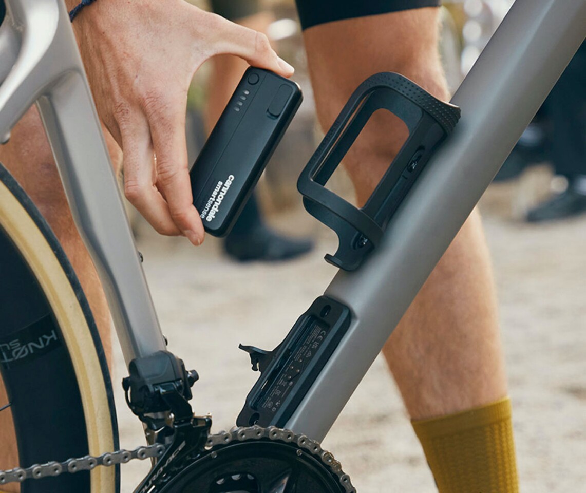 The whole SmartSense system (minus the app) is powered by one rechargeable battery