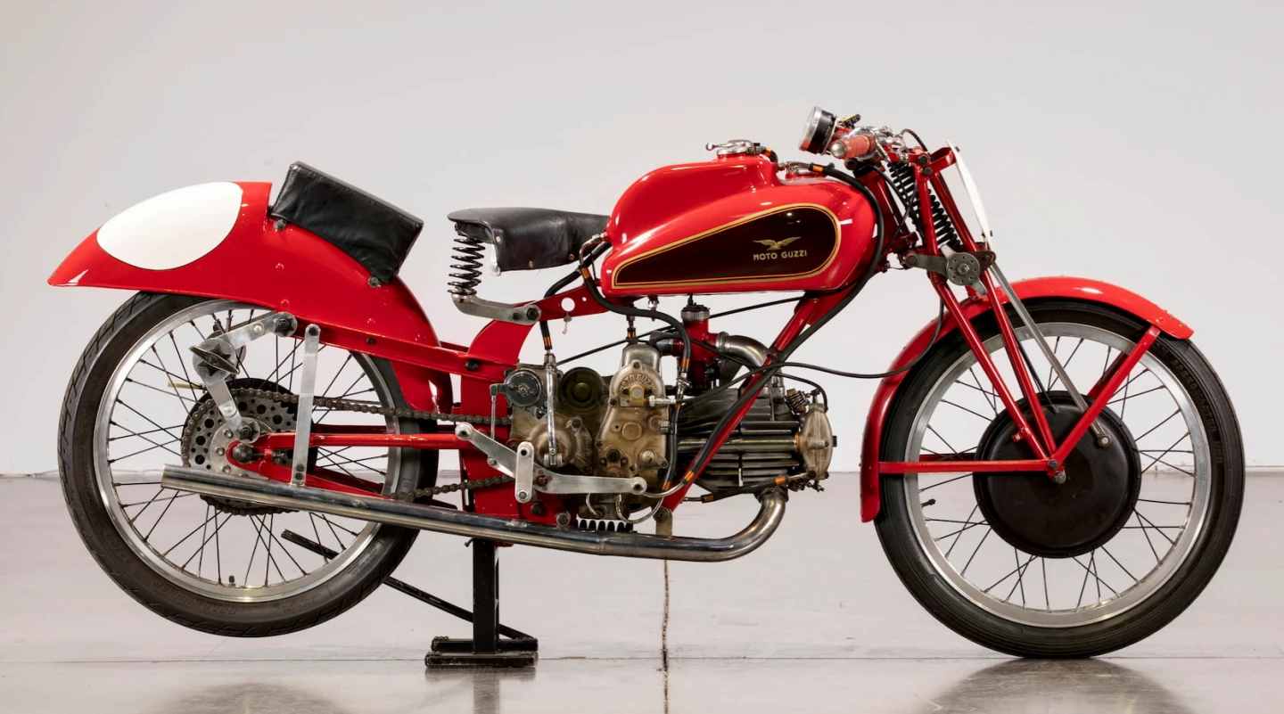 Sold for $44,000 | 1948 Moto Guzzi Dondolino | Mecum | Estimated price: $55,000 to $70,000 | Official Auction Page