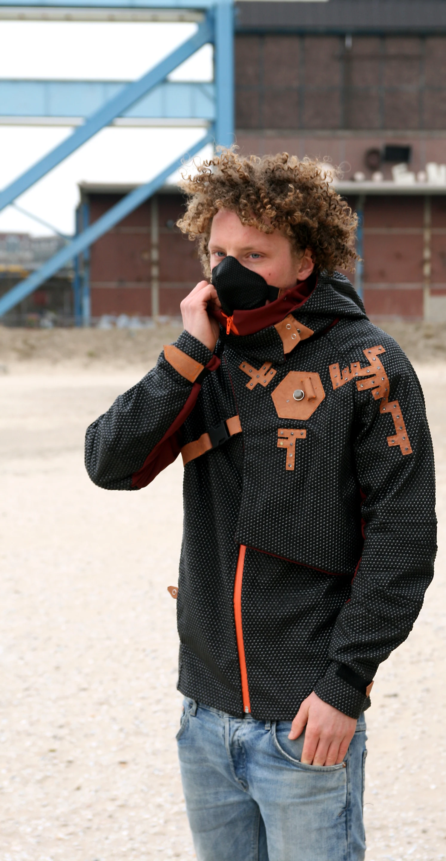 The pollution-sensing Aegis Parka