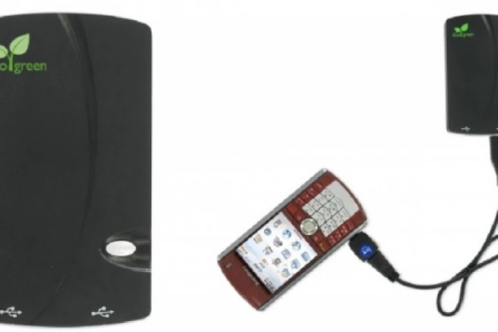 The iGo Charge Anywhere is a versatile wall charging unit with integrated battery