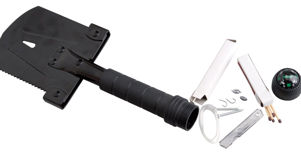 Survival Shovel "Multitool on steroids" delivers a dozen functions