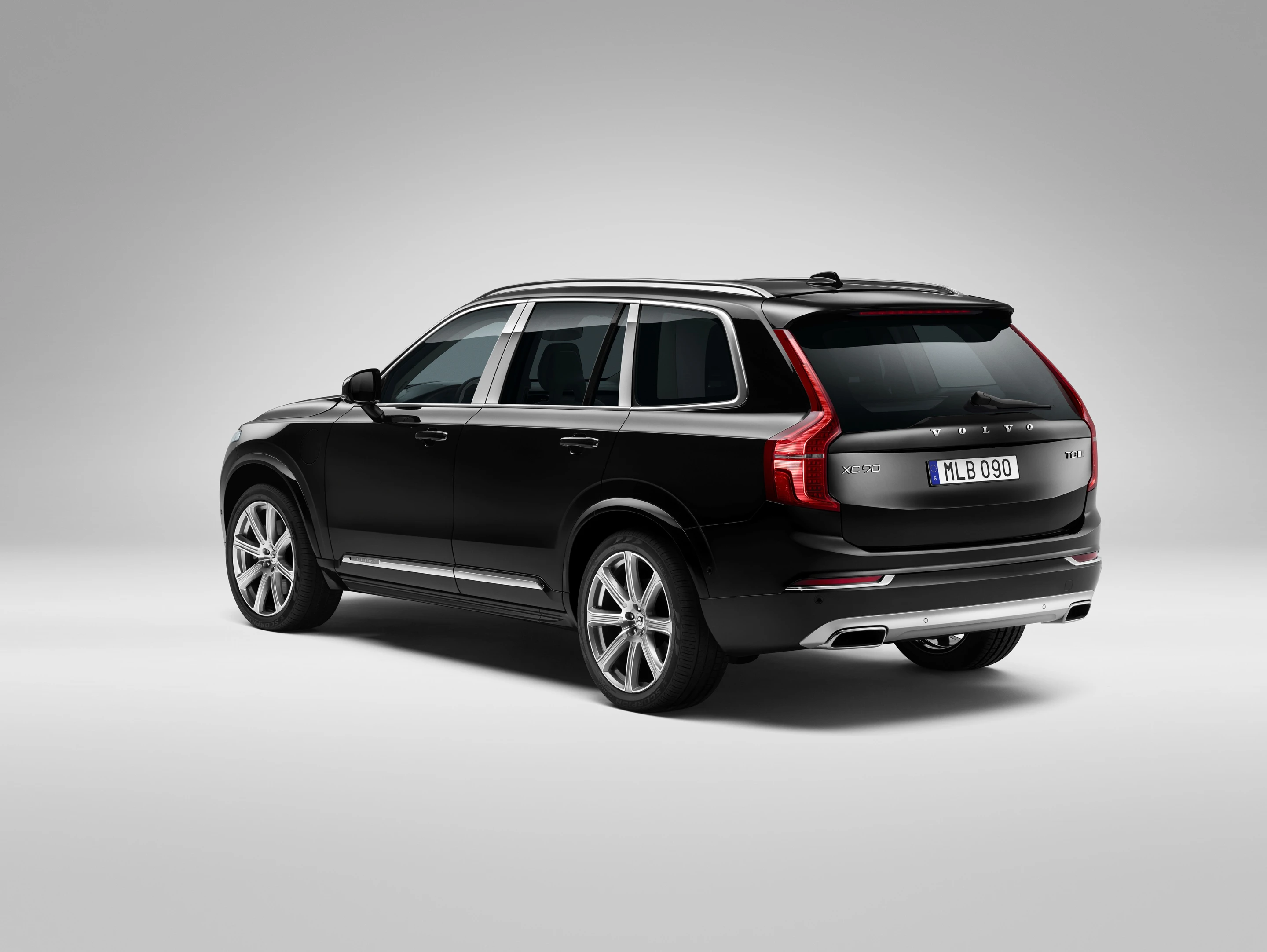 The exterior styling changes over the standard XC90 are small