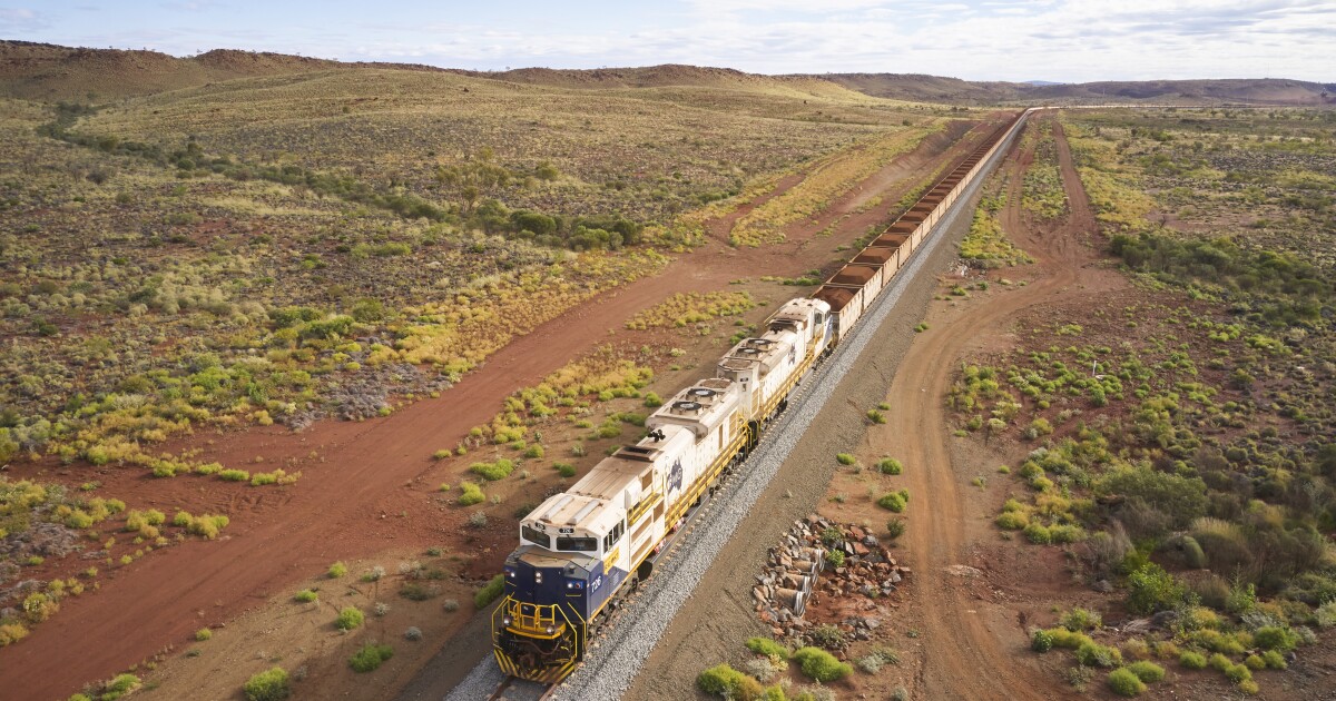 Battery-electric "Infinity Train" will charge itself using gravity