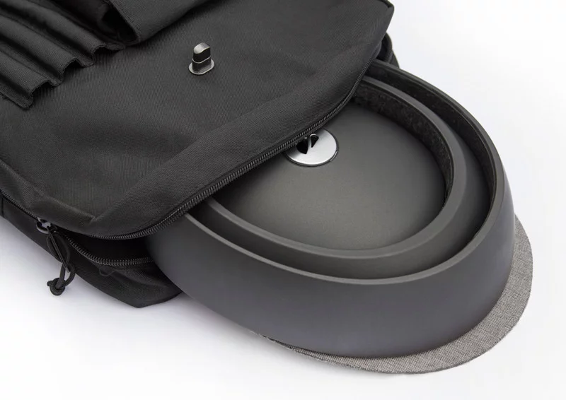 Once you take it off, the Fuga's three concentric articulated rings can be pushed down to nest inside one another