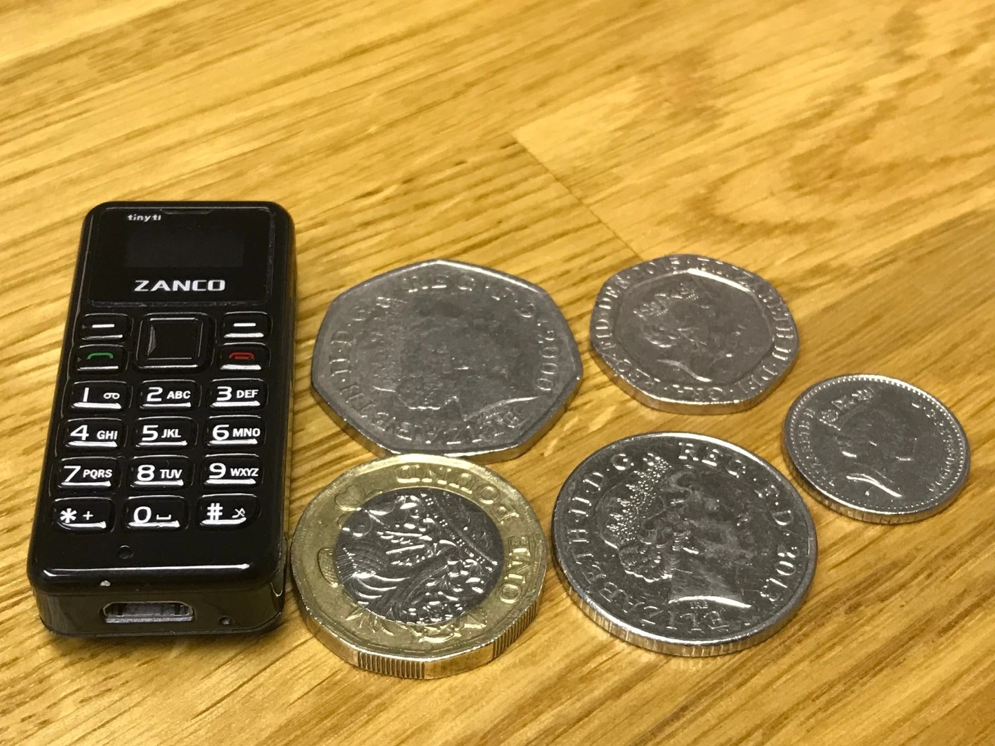 The Zanco tiny t1 runs on the ageing 2G networks, which are currently being phased out in the US, Australia, Canada, and parts of Europe and Asia