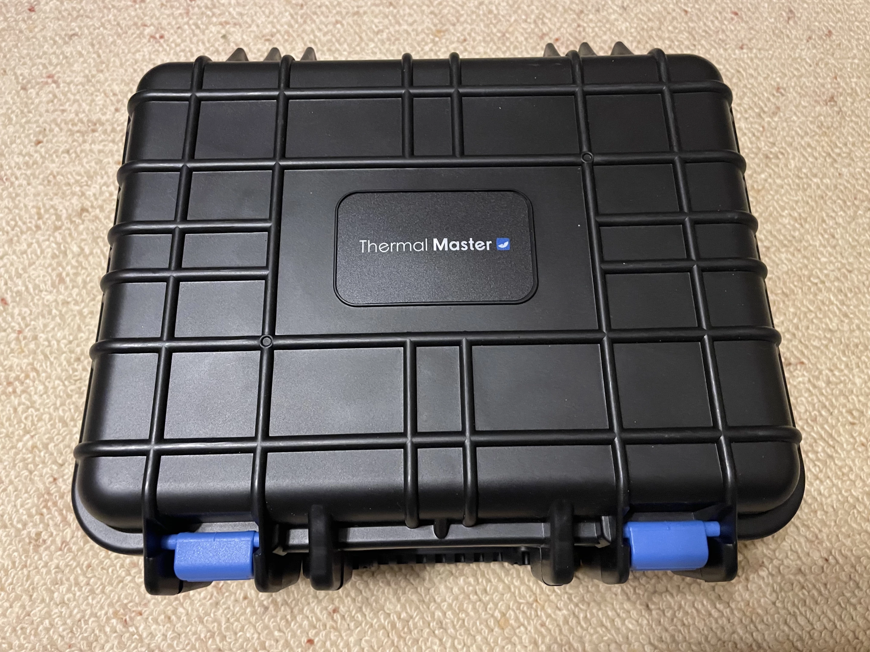 The Thor 002 comes in a durable, well-padded case