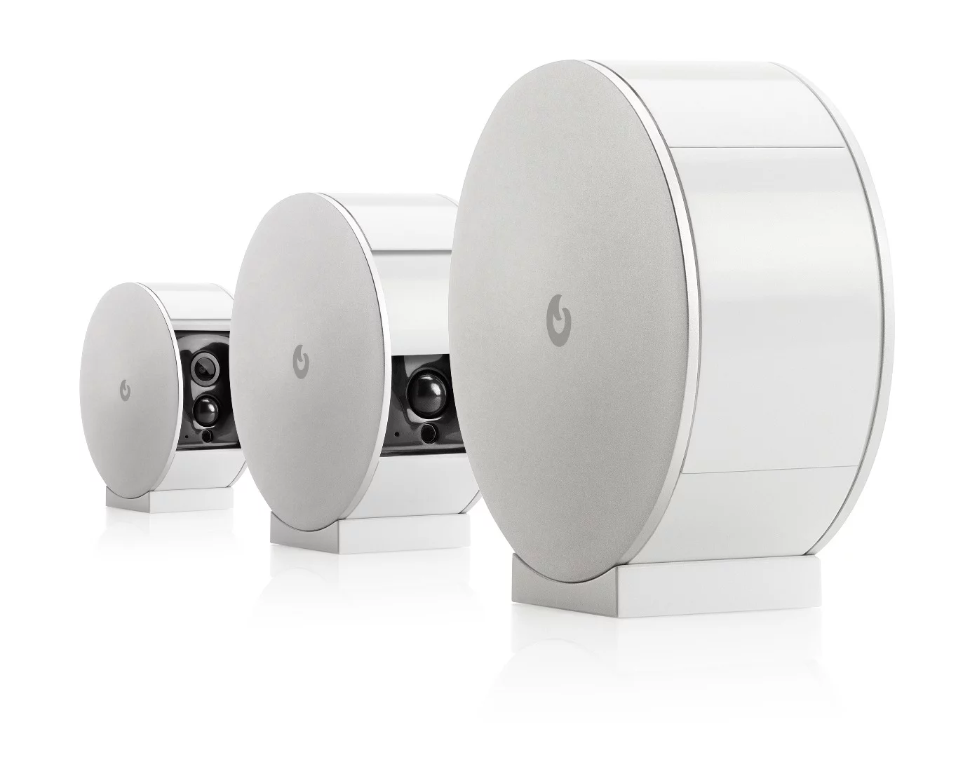 The Myfox Security Camera's motorized privacy shutter in operation