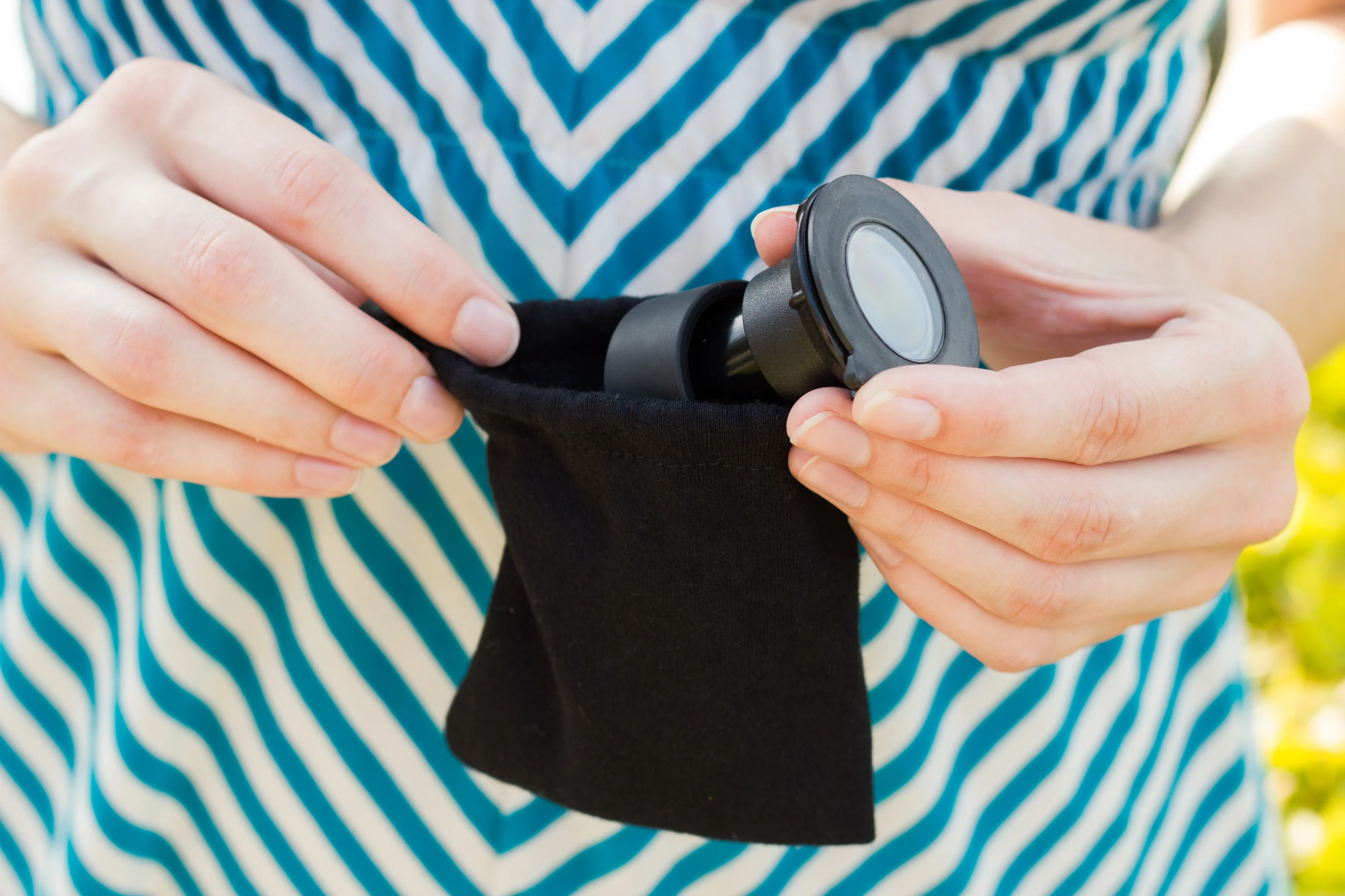 The Daylight Viewfinder comes with a protective carrying case