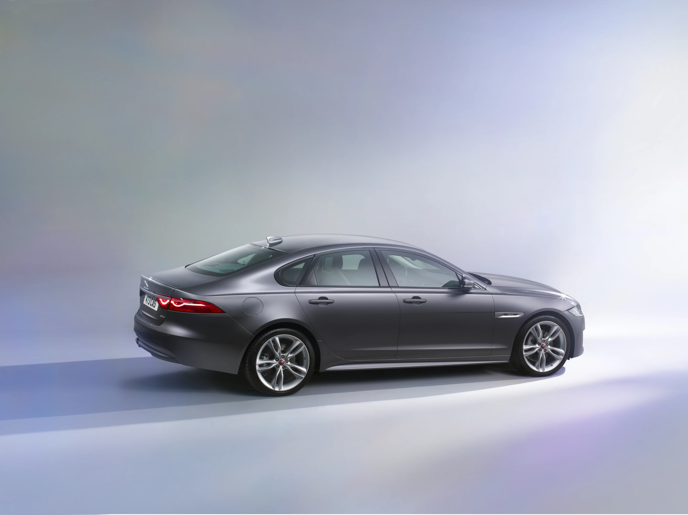 The 2016 Jaguar XF profile