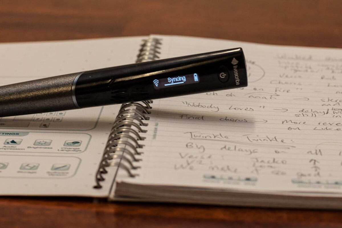 The LiveScribe Sky Wifi smartpen