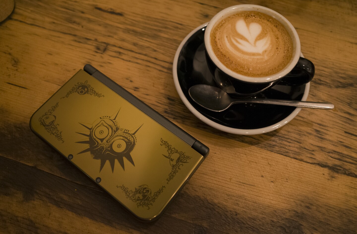 The hard-to-get Majora's Mask edition of the New Nintendo 3DS XL (Photo: Simon Crisp/Gizmag.com)