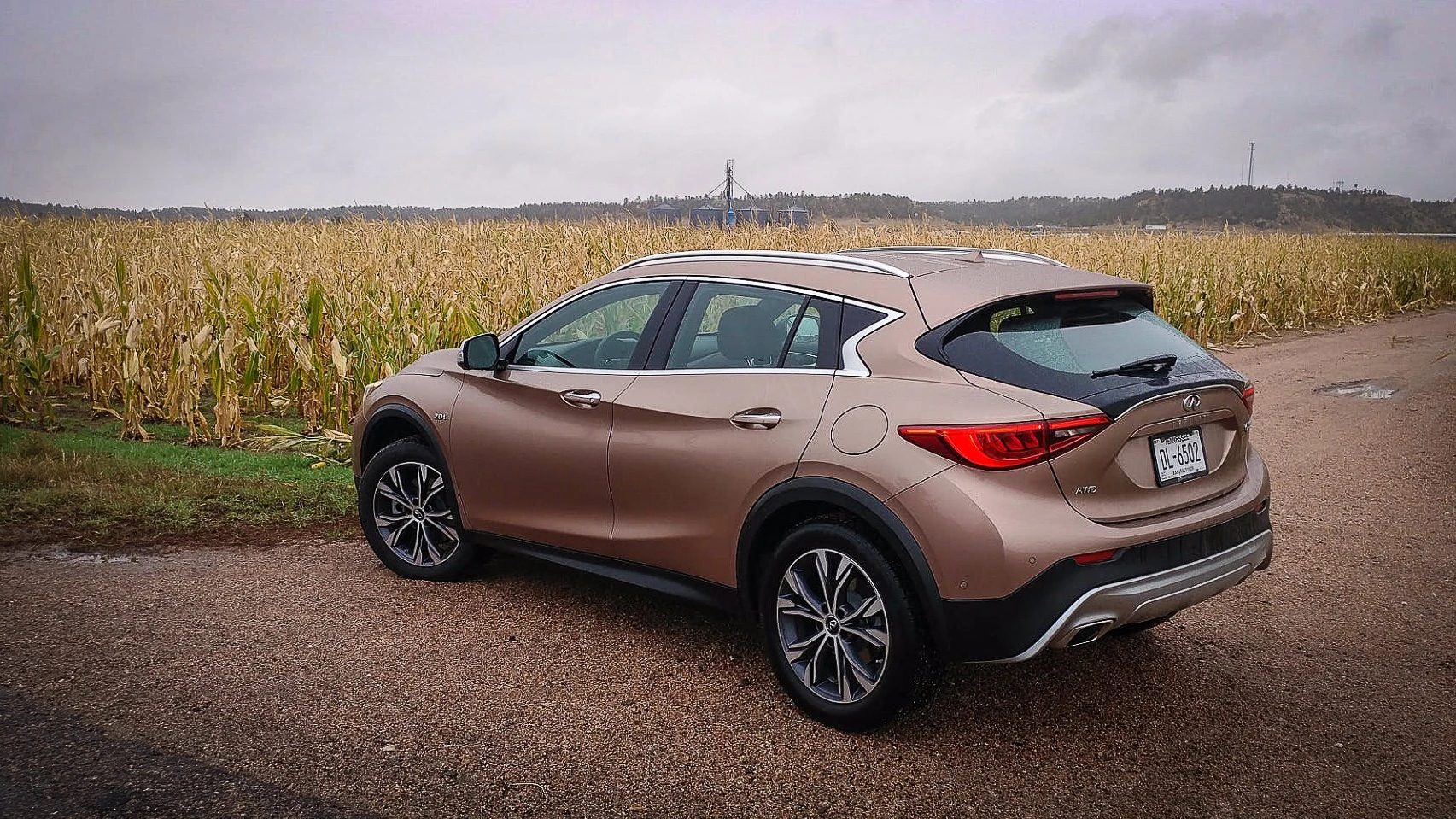 The QX30 looks ready to make the pass, with sleek styling that pushes forward movement whether the little crossover is parked at the curb or going into the outside lane for the pass