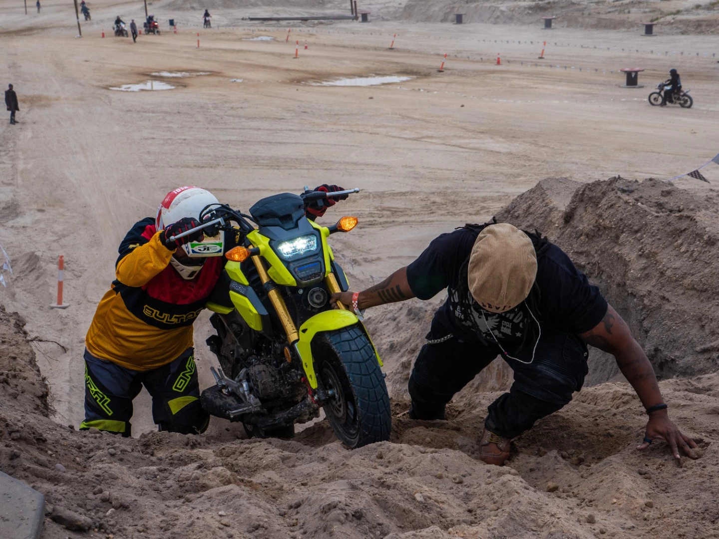 The Grom required a little help, resulting in this flat-at-Iwo-Jima moment