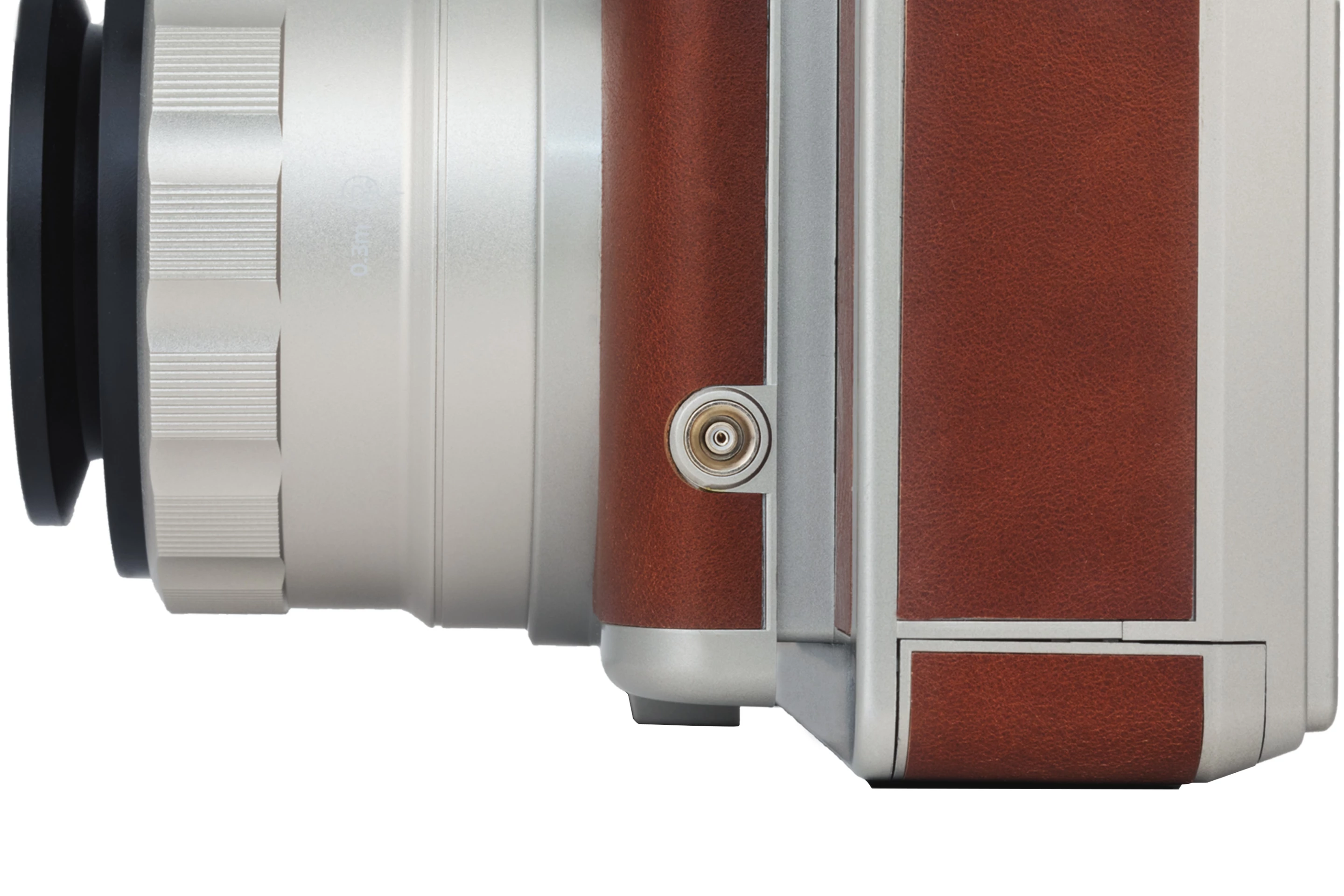 The PC-Sync port allows for extra external lighting control