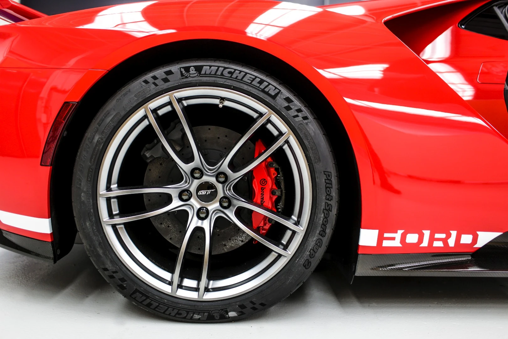 The wheels have an exclusive finish and black lug nuts