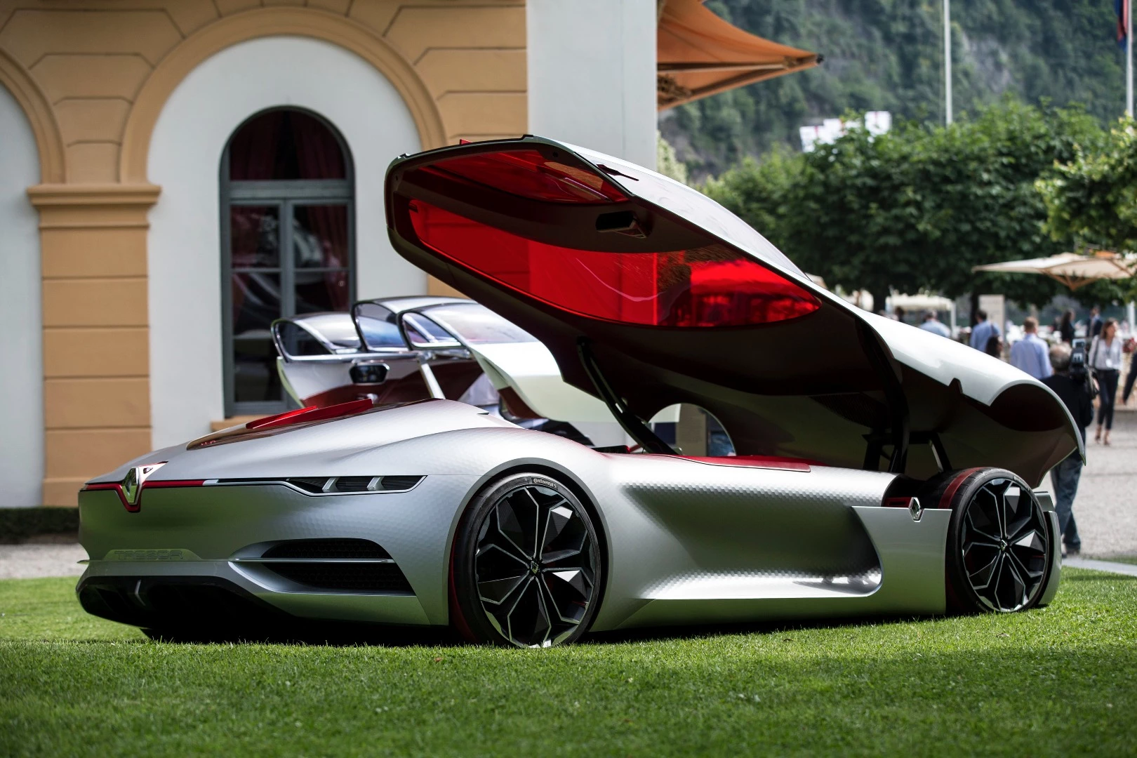 Renault's concept cars are always visually arresting "in the flesh" and it was no surprise to see the Renault TreZor Electric Coupé from the 2016 Paris Motor Show win this class.