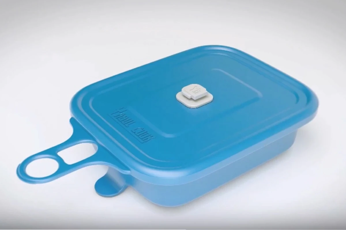 YABUL Cook is a neat, portable flameless cooking system