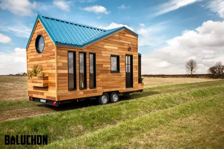 We've no word on the price for this model, but Baluchon's tiny houses typically start at €60,000 (roughly US$65,000)