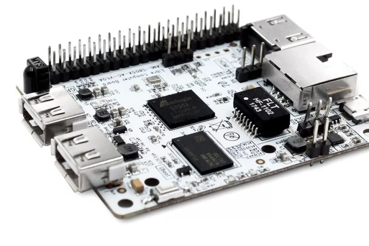 Libre Computer says La Frite is 10 times faster than a Pi Zero, and comes with full-size HDMI, USB and Ethernet ports