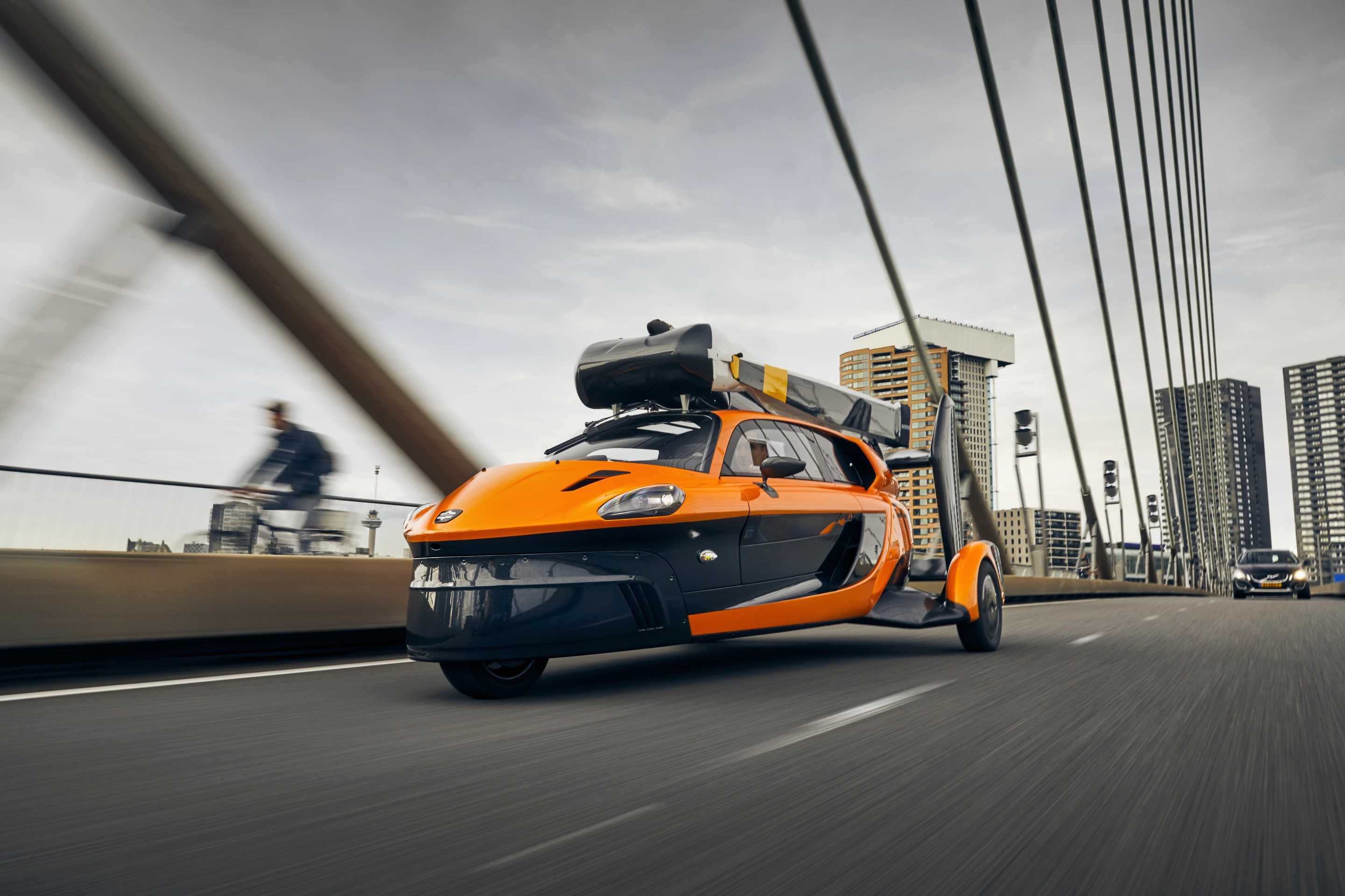 The wide rear wheels give the Pal-V a solid and stable base for road driving
