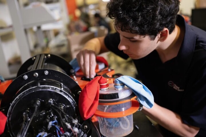 BayMax team member Rafe Neathery works on the Monarch ROV