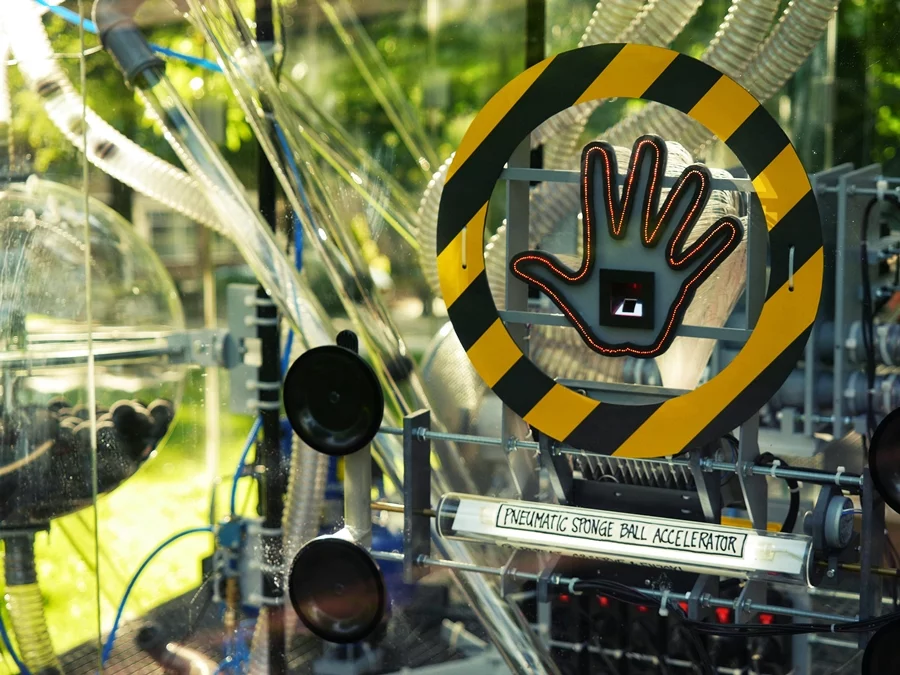 The sensor is clearly marked and simple to use