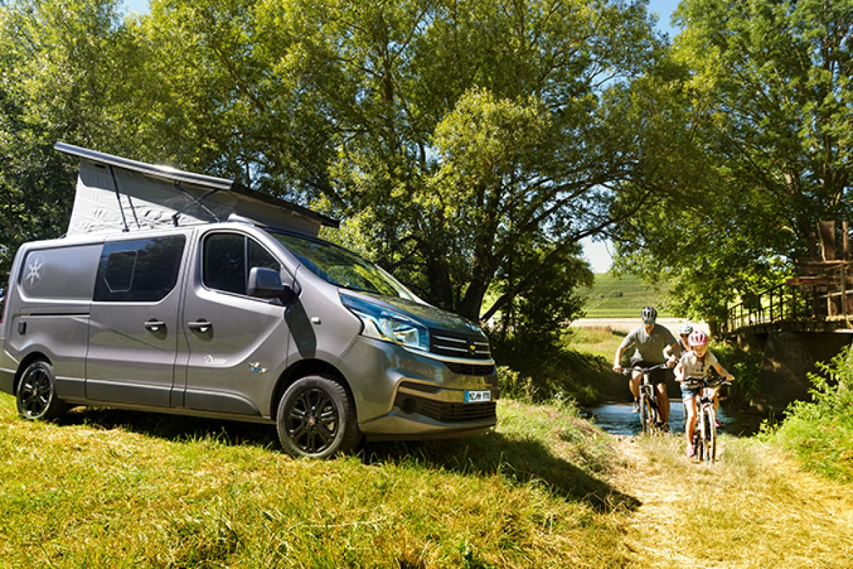 The Karmann Danny 530 is based on a 5,399-mm-long Fiat Talento with 120-hp 1.6-liter DCI engine