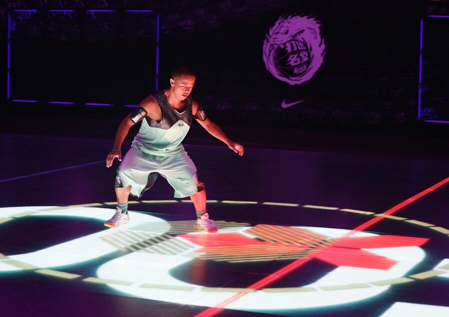 The entire playing surface can be used simulate different game scenarios or specific training exercises