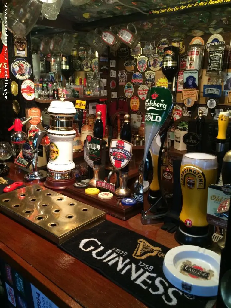 Stephen's Bar is a low-cost labor of love