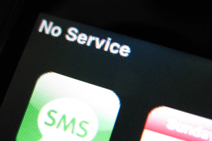 Australian researchers have developed software that creates a mesh network using Wi-Fi enabled mobile phones (Image: dbrulz via Flickr)