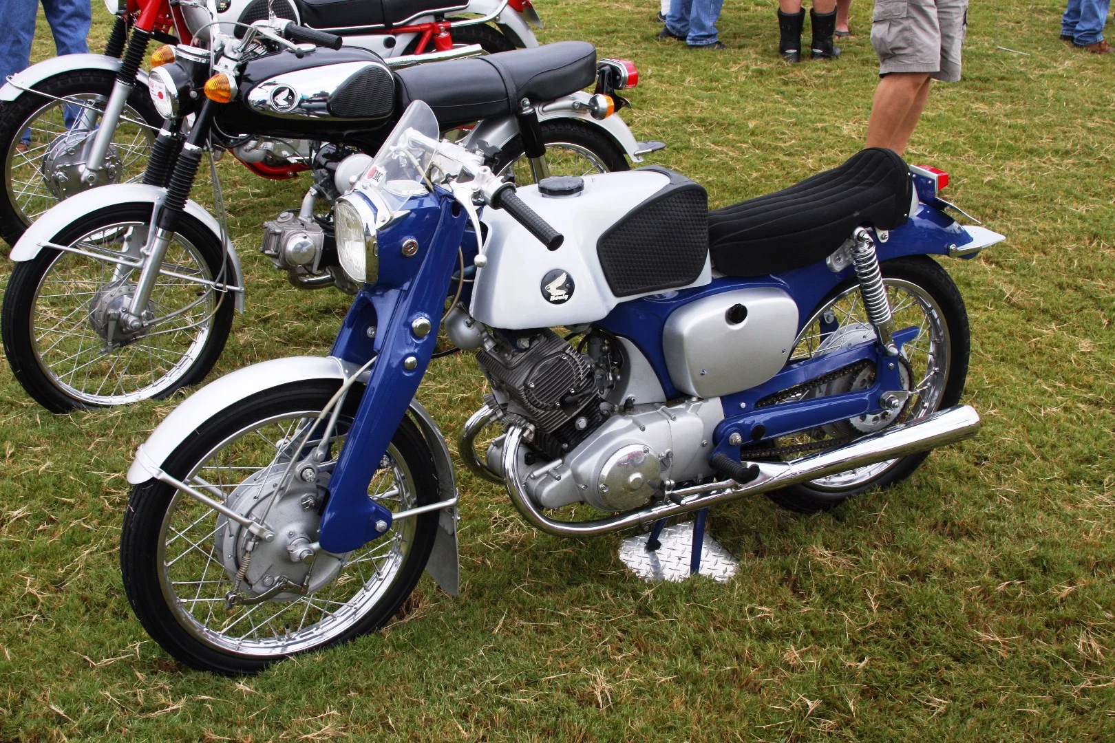 Beautiful Honda CB-92 Benly series in the VJMC bike show. This was Honda's first "sport bike".