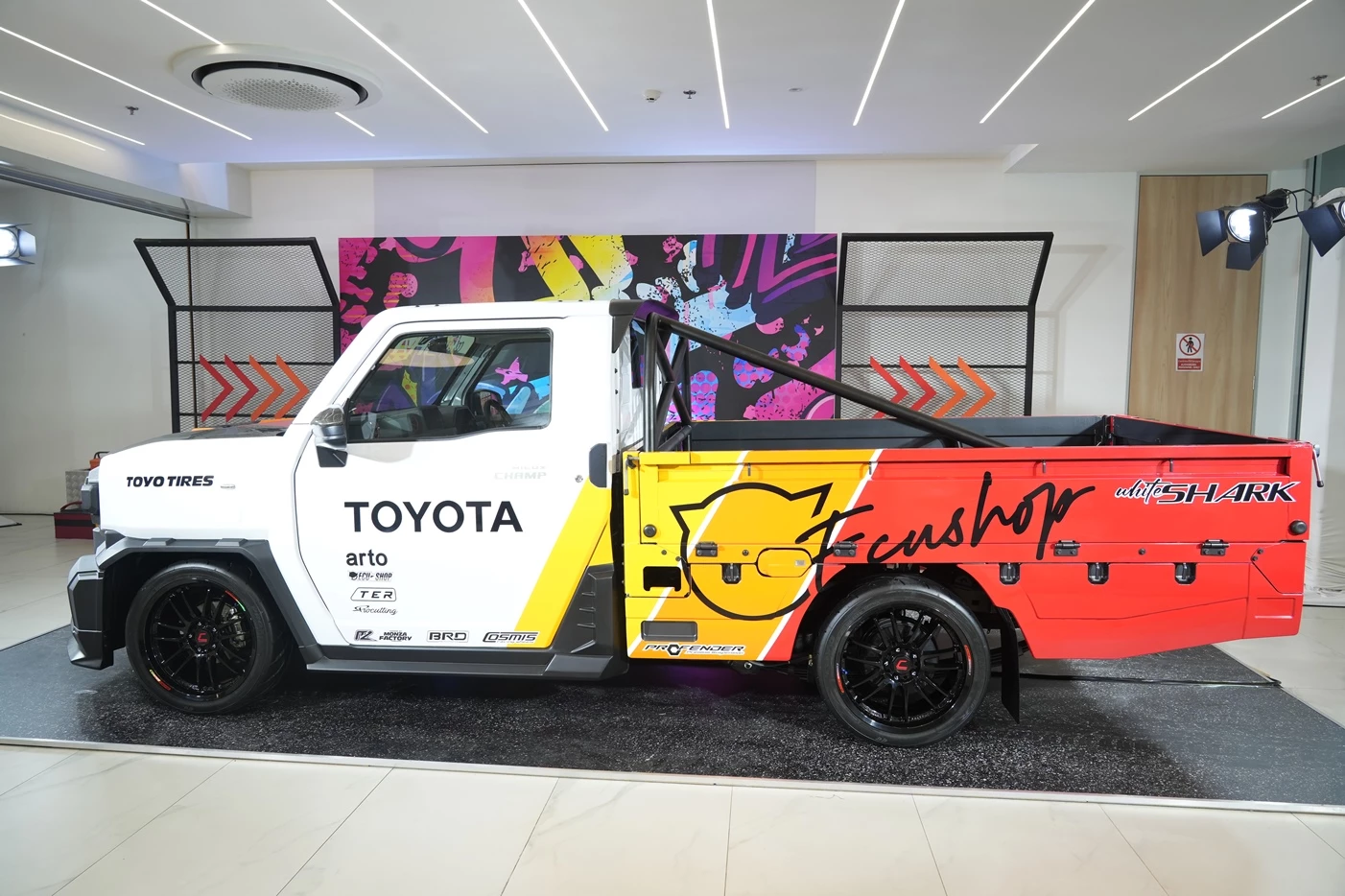 Not all of the original Hilux Champ concepts were large and complex; this one shows a street pickup configuration with boxed bed