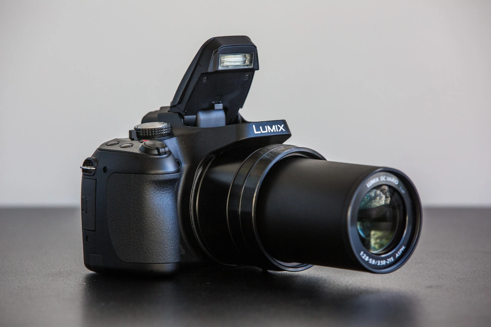 Panasonic DC-FZ80: it's happy to see you
