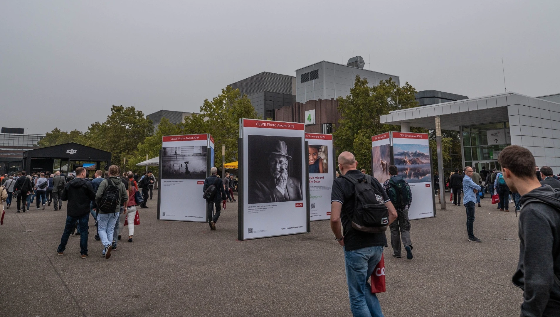The crowd pours in as Photokina's doors open