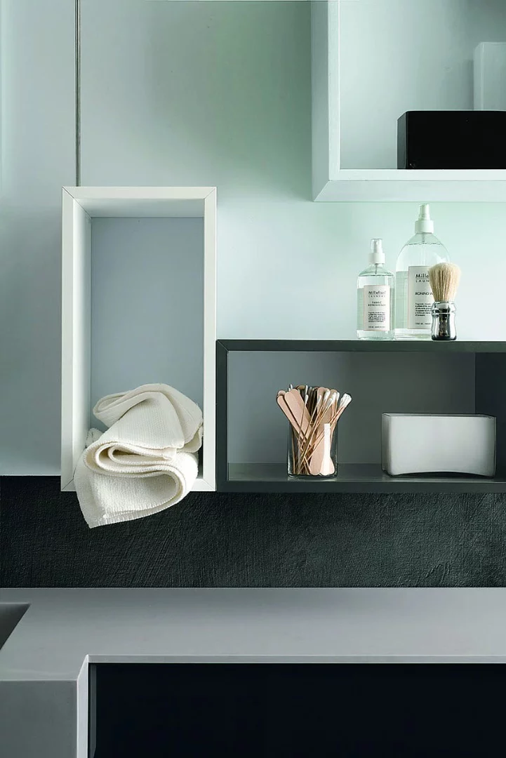 The Magnetika system doesn't quite free you from the hassle of drilling altogether, as before getting started you'll need to screw a metal panel onto the area of your wall that you wish to hang stuff