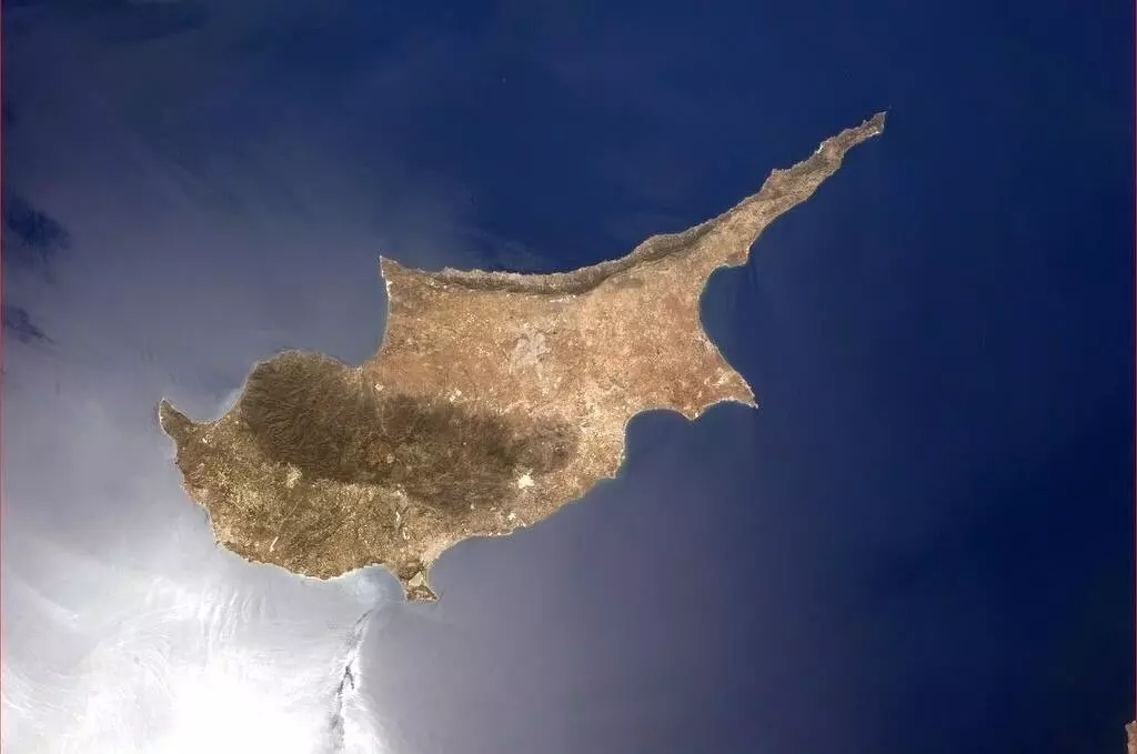Hadfield: "The flag of Cyprus shining in the sun on what must have been an absolutely beautiful day" (Photo: Chris Hadfield/NASA)
