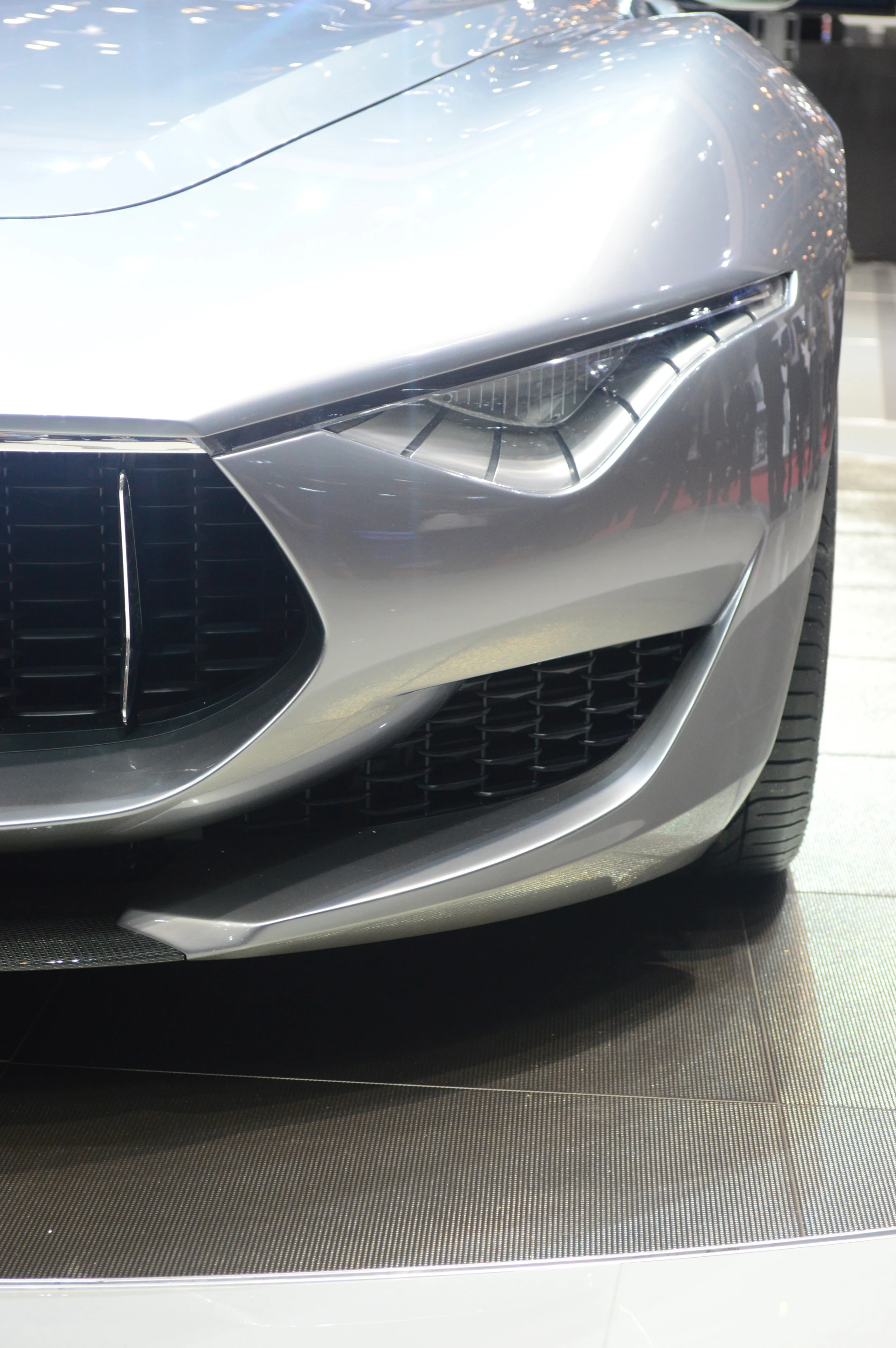 The Alfieri's angry, narrowing, squinty headlights with bi-xenon LEDs (Photo: CC Weiss/Gizmag)
