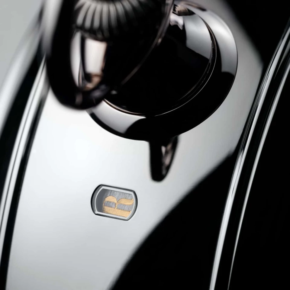 The Vacheron Constantin Reference 57260 crown indicator