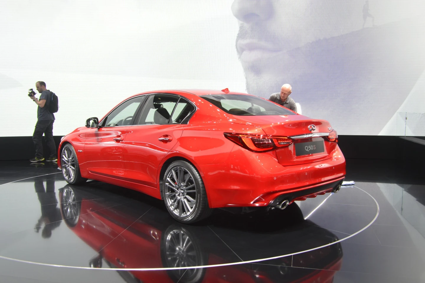 Exterior design changes to the 2018 Q50 are minimal for the standard model, which is now offered in four trim levels