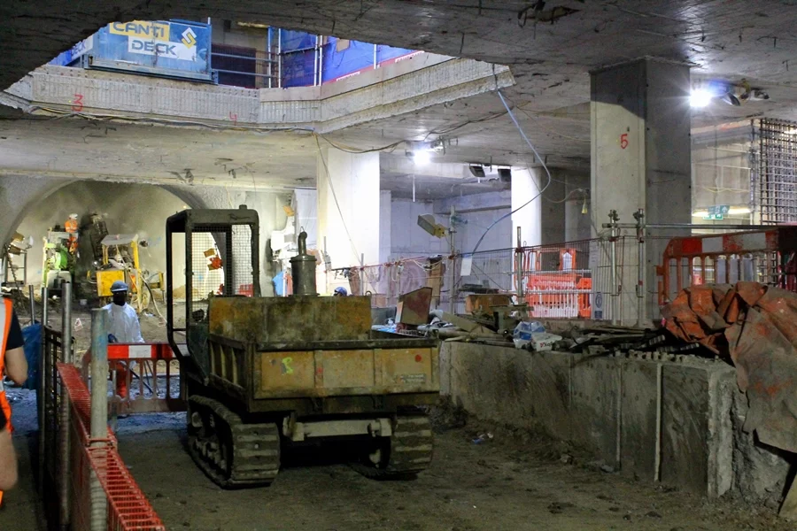 The bottom of what will be Farringdon’s eastern ticket hall (Photo: Stu Robarts/Gizmag)