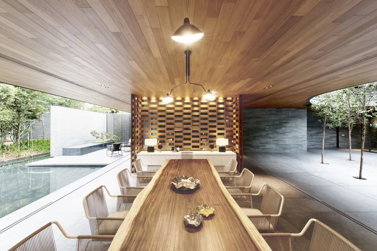 The basement has a pantry, wine cellar, and a living room (Photo: Bryan van der Beek and Edward Hendricks)
